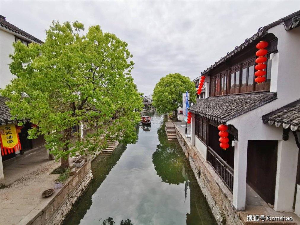 我和我的朋友关系很好，可为什么他听说我可他喜欢的人发生过肉体接触就果断和我断绝关系，现在的00后都游戏画面